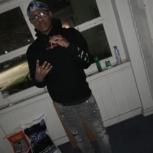 Meet your Posher, Elijah